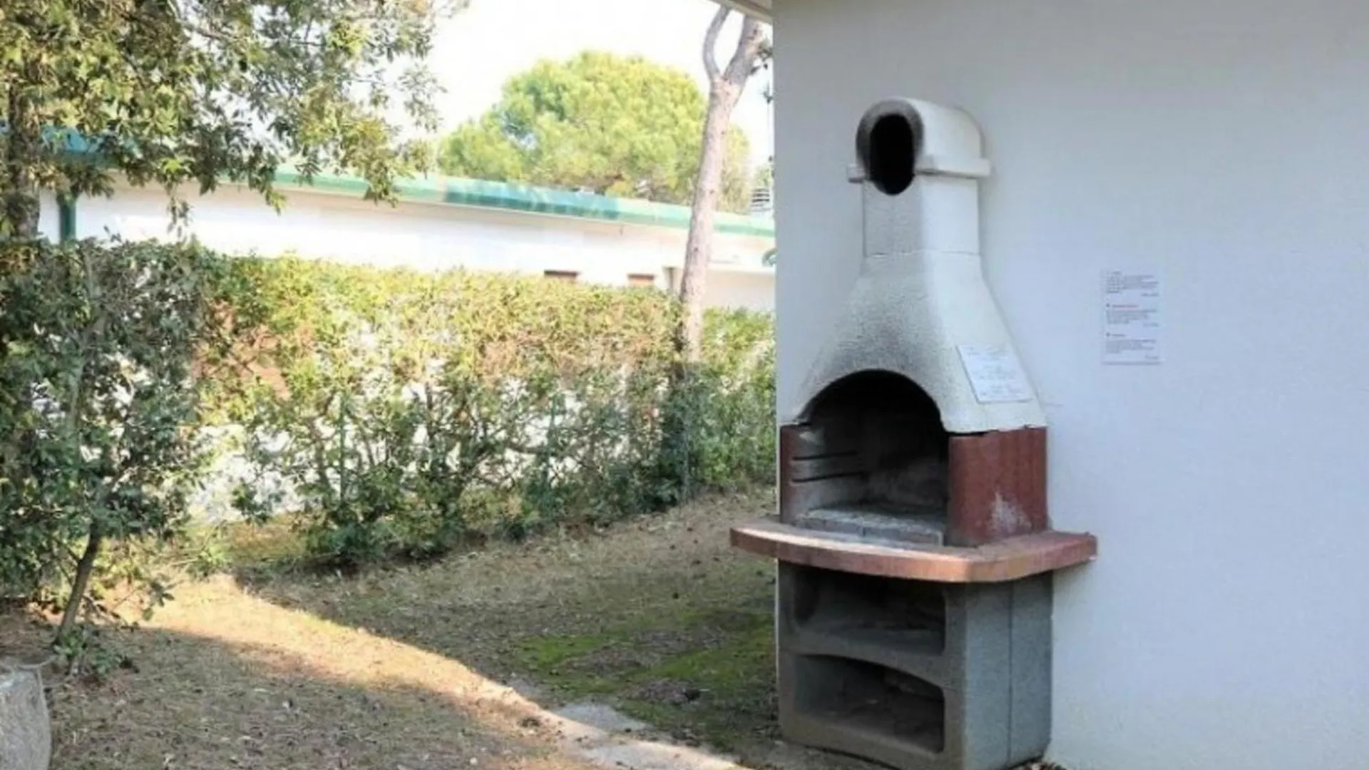 Cozy Up In Our Villa - Beahost Bibione 0*,  Italia